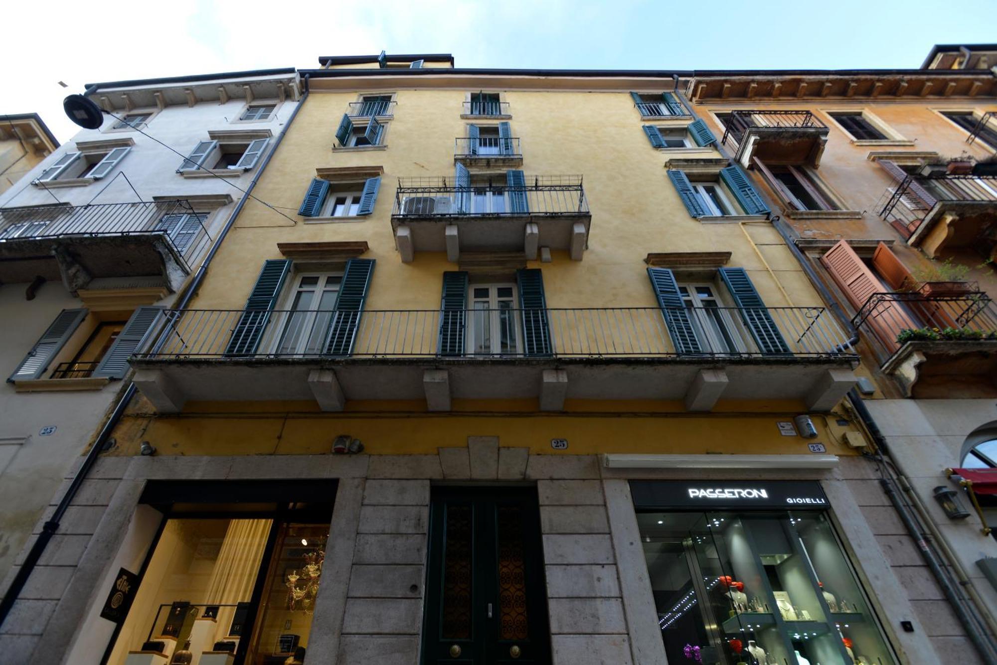 Giallo Dalia By Maison 73 Verona Exterior foto