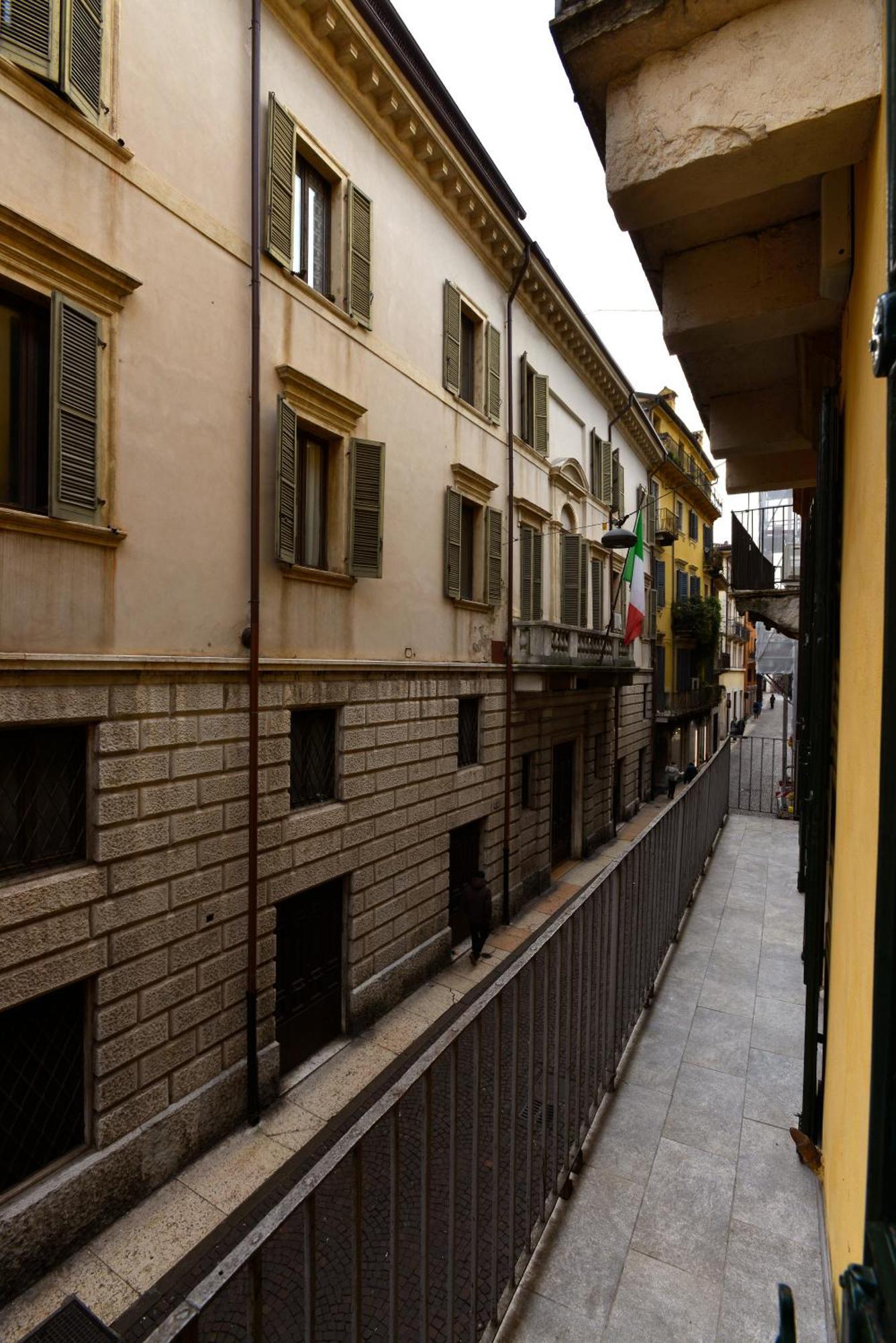 Giallo Dalia By Maison 73 Verona Exterior foto